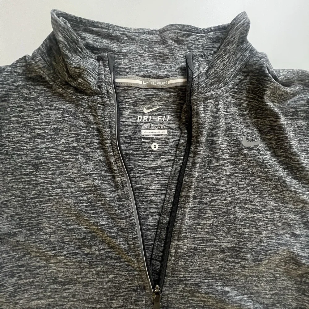 Nike Dri-FIT Running 1/4‎ Zip Pullover Womens Small Gray Heather Thumbholes
